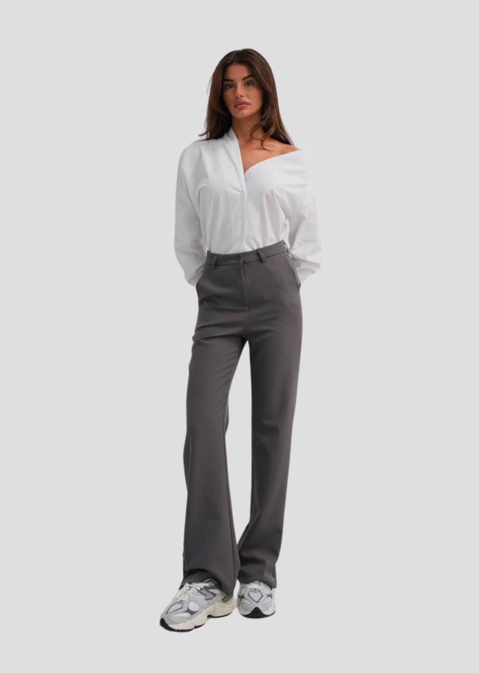 Knobed Slit Detail Pants