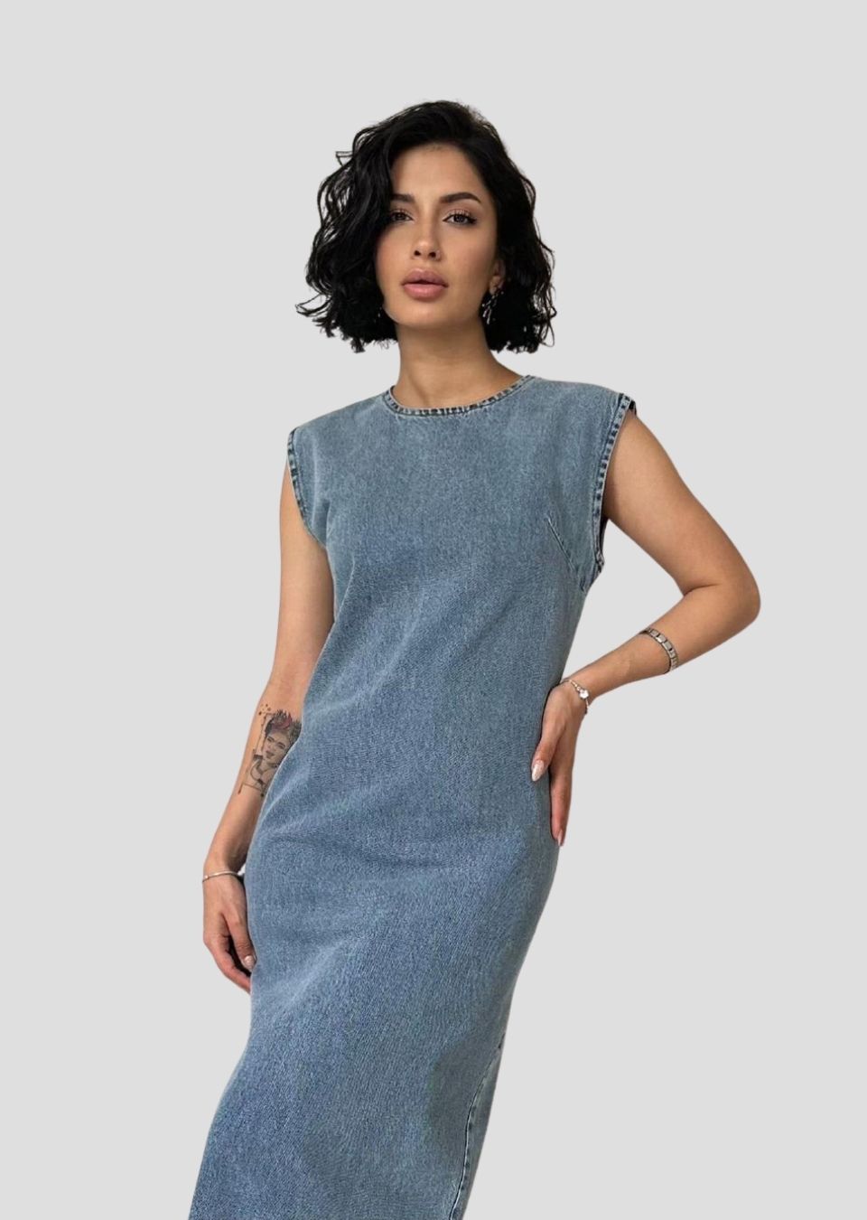 Zero Sleeve Denim Dress